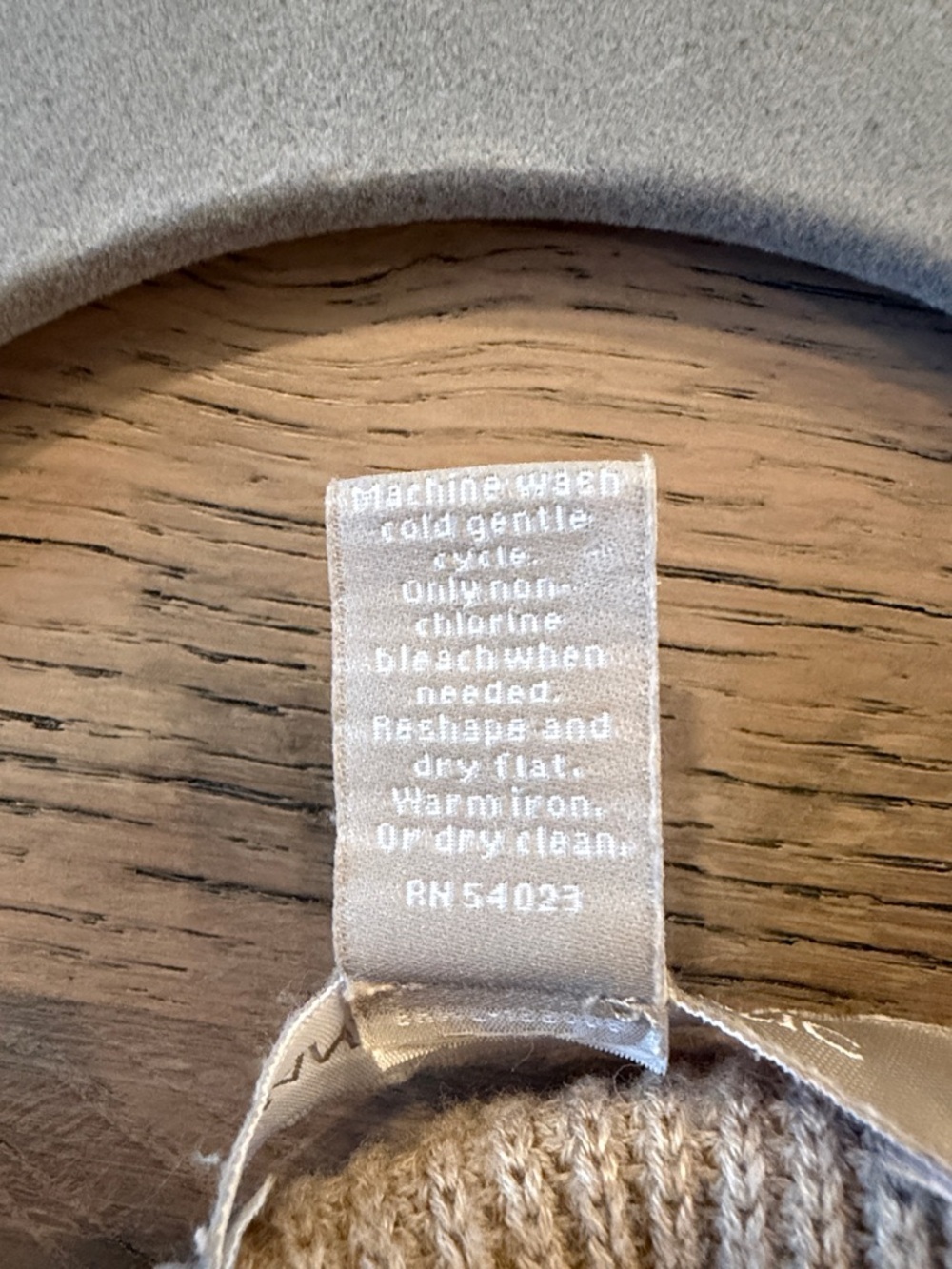 NWOT Banana Republic Tan and White Striped Crewneck Sweater - Picture 7 of 11